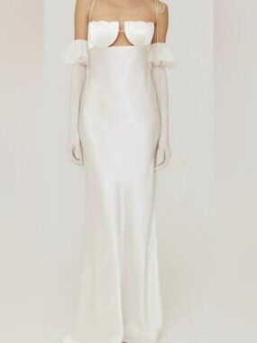 ANNA OCTOBER SIZE M. VERY GOOD CONDITION